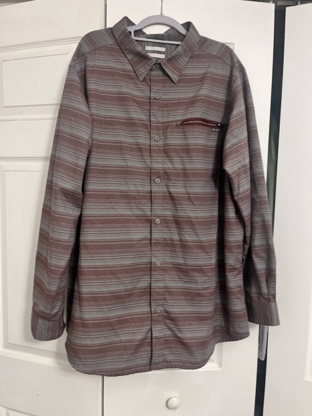 Men's Striped Long-Sleeve Casual Button-Down Shirt in Brown and Gray